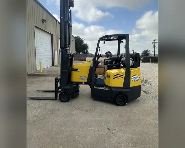 Pre-Owned 2017 Combilift Aisle Master 44WH forklift, photo 1