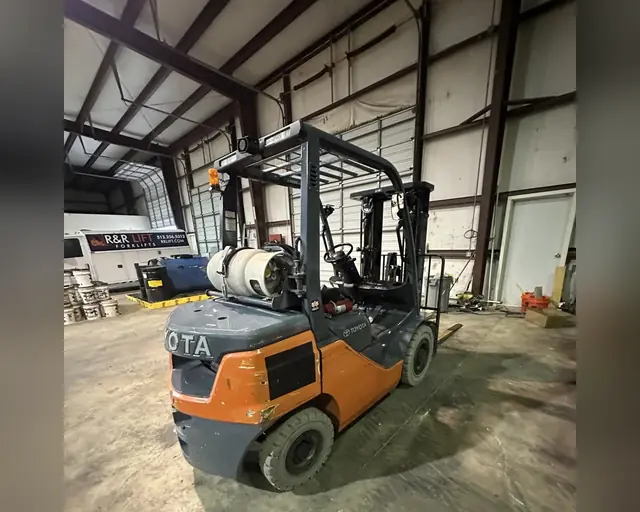 Pre-Owned 2020 Toyota 8FGU25 forklift, photo 1
