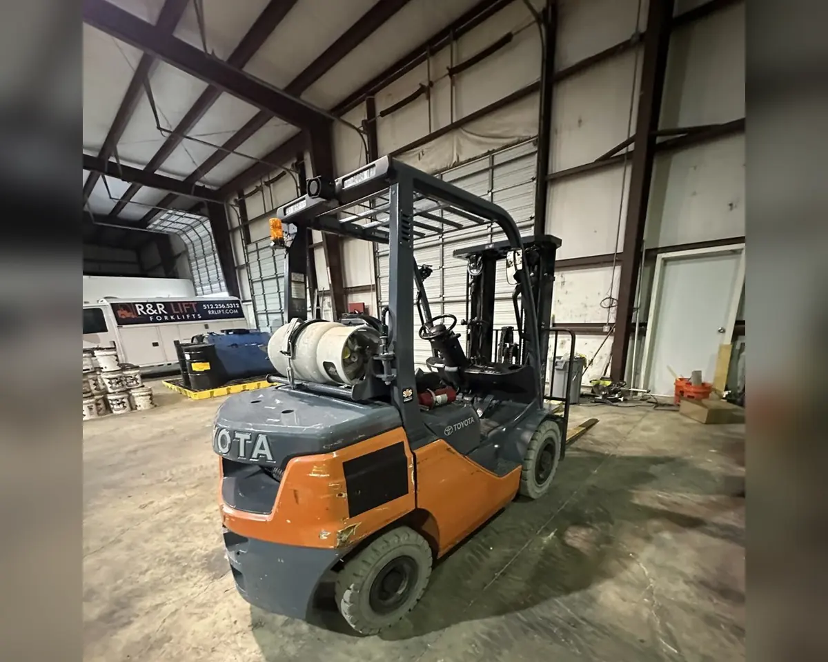 Pre-Owned 2020 Toyota 8FGU25 forklift, photo 1