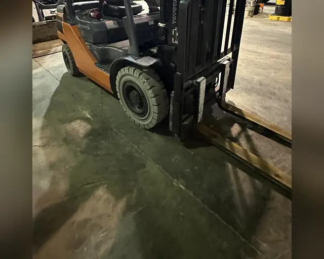Pre-Owned 2020 Toyota 8FGU25 forklift, photo 4